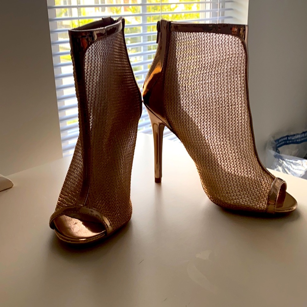 Rose gold mesh zippered heels booties